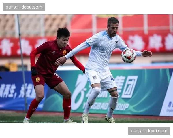 大连英博上海针对性备战，阿奇姆彭斯坦丘前队友重聚