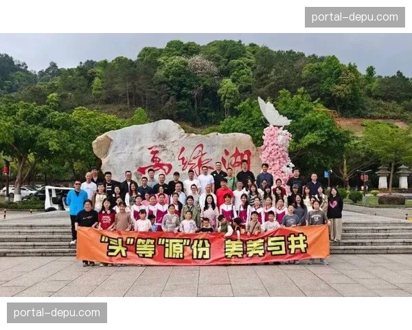 河源环万绿湖赛职业组128公里绕圈赛，七寨湖公园起终点